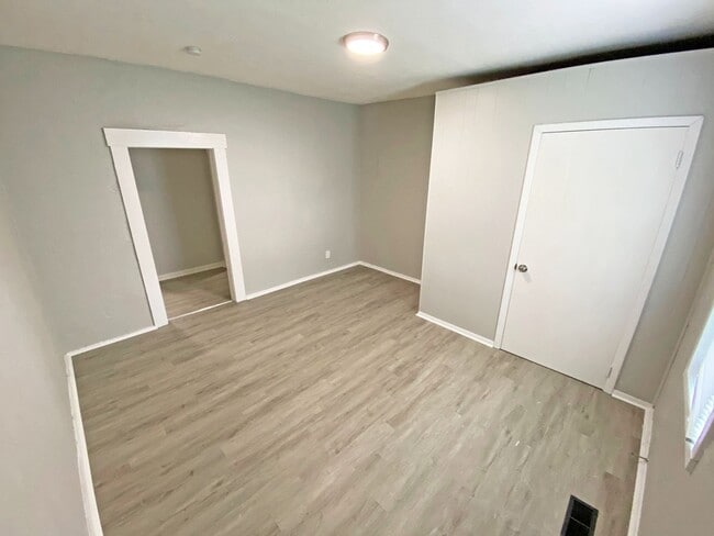 Building Photo - Home on Market