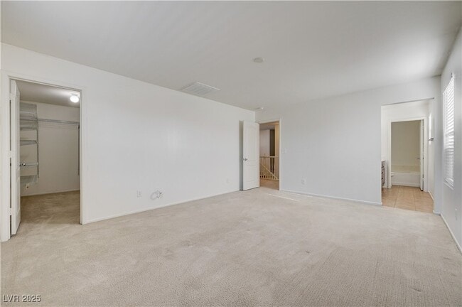 Building Photo - 9252 Valley Ranch Ave