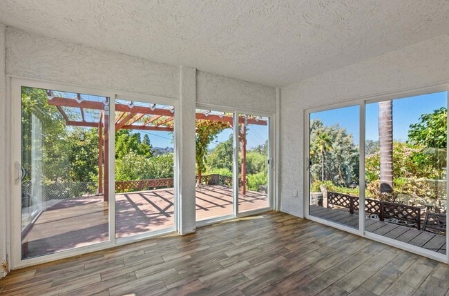 Building Photo - Spacious 4-Bedroom Home with Pool, Panoramic Views, and Solar on 1.5 Acres