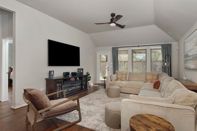 Building Photo - 249 Trapper Creek Dr