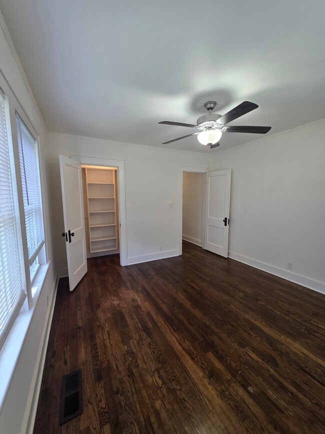 Building Photo - 1432 S Gary Ave