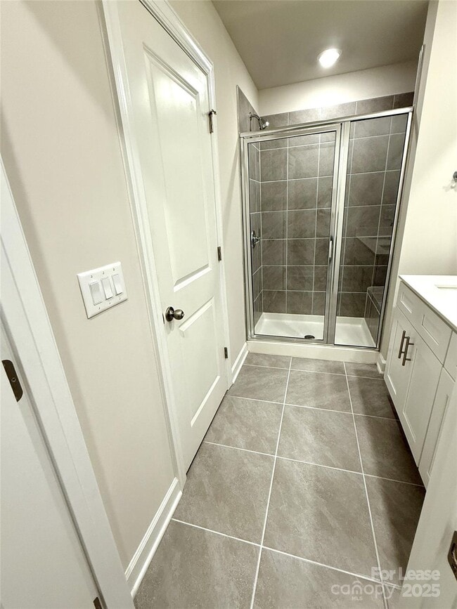 Building Photo - 1719 Braemar Vlg Dr
