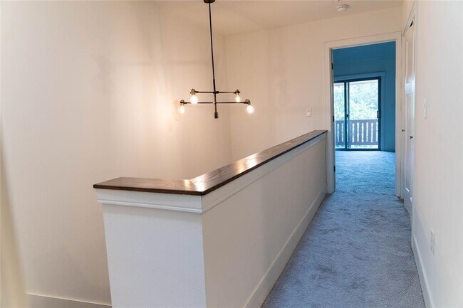 Building Photo - 204 Conservation Dr
