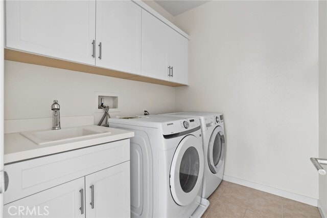 Building Photo - 216 Finch