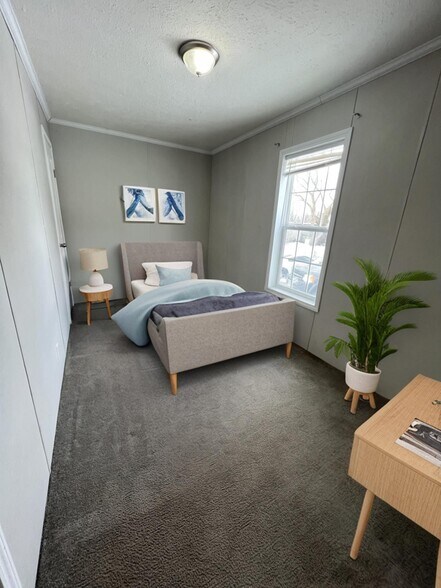 Building Photo - 94 Belmar St