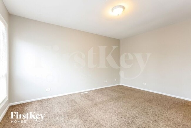 Building Photo - 1504 Walnut Dr