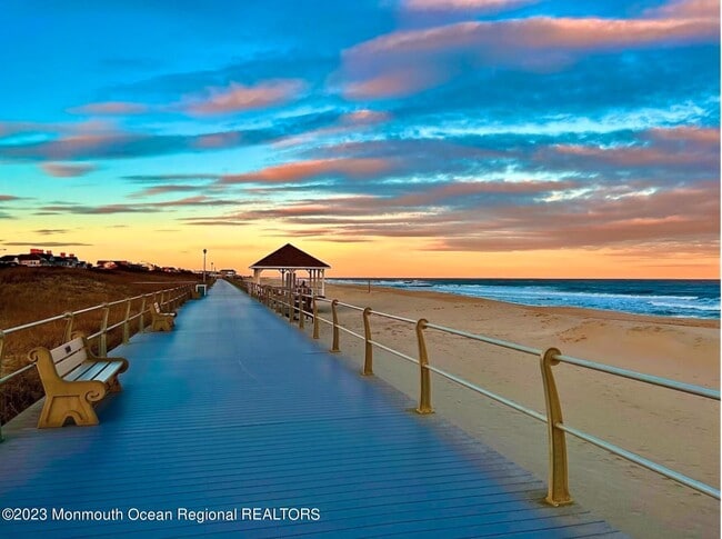 Building Photo - 502 Brighton Ave