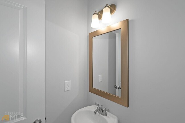 Building Photo - 5221 Pinnacle Walk Dr