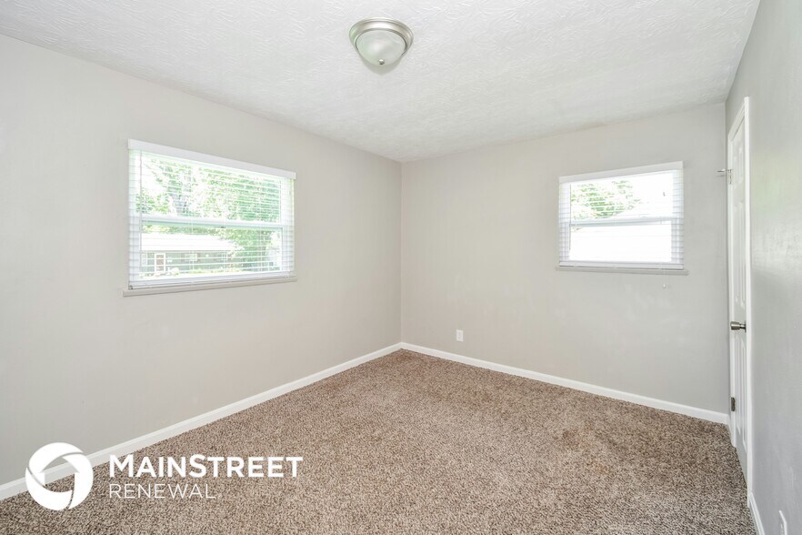 Building Photo - 4809 Granada Dr