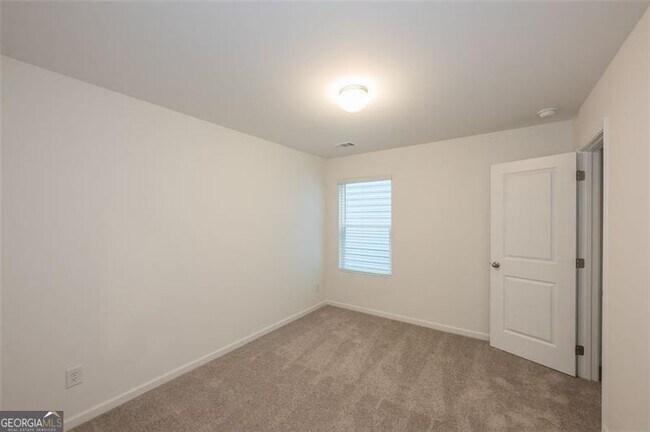 Building Photo - 182 Parkwood Dr