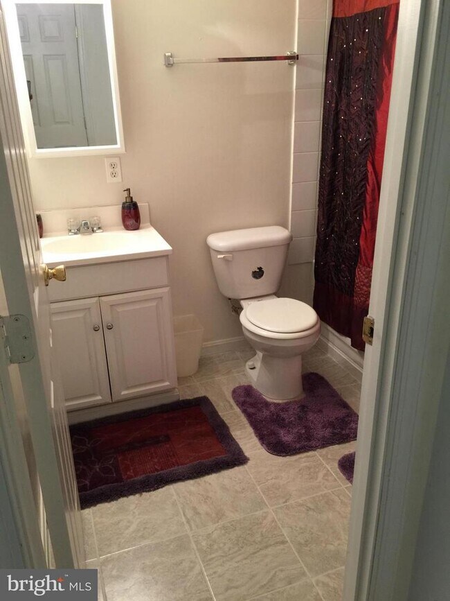 Building Photo - 22572 Maison Carree Square