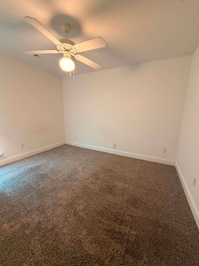 Building Photo - COMING SOON: BEAUTIFUL 3 BEDROOM / 2 BATHROOM HOUSE IN ORONOGO MO!!!