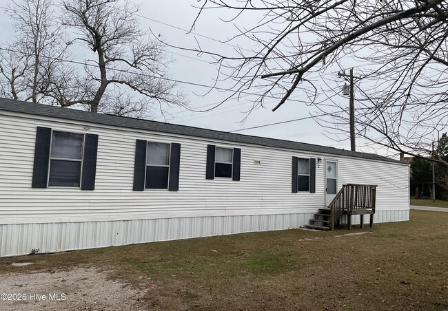 Primary Photo - 104 McCausley Rd