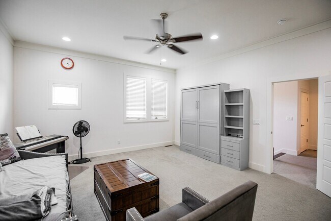 Building Photo - 8707 W Flycatcher Pl