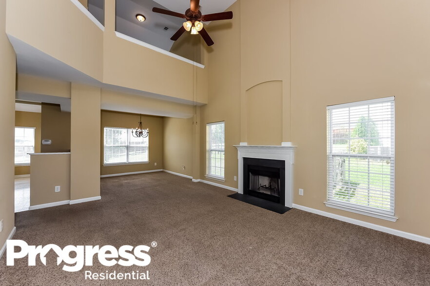 Building Photo - 8872 Cressent Glen Ct