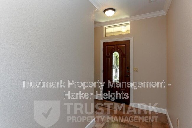 Building Photo - 3104 Sabine Cove