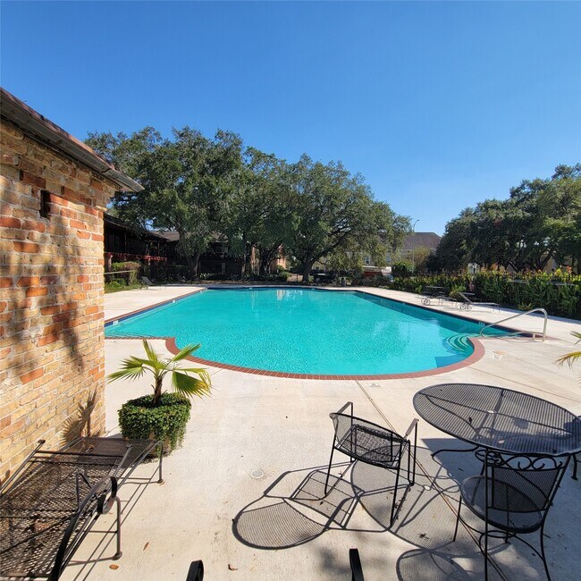 Building Photo - 11649 Chimney Rock Rd