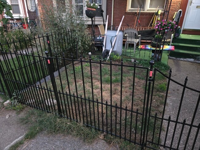 Building Photo - 2445 Brookwood St