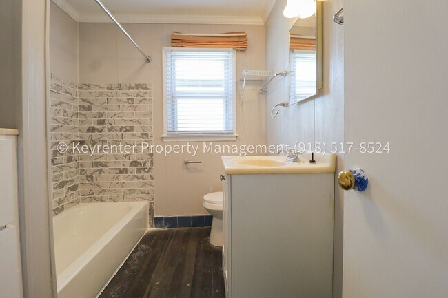 Building Photo - 9344 E 3rd Pl