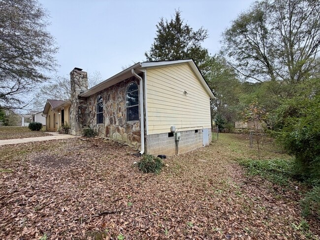 Building Photo - 6108 Deerfield Ct