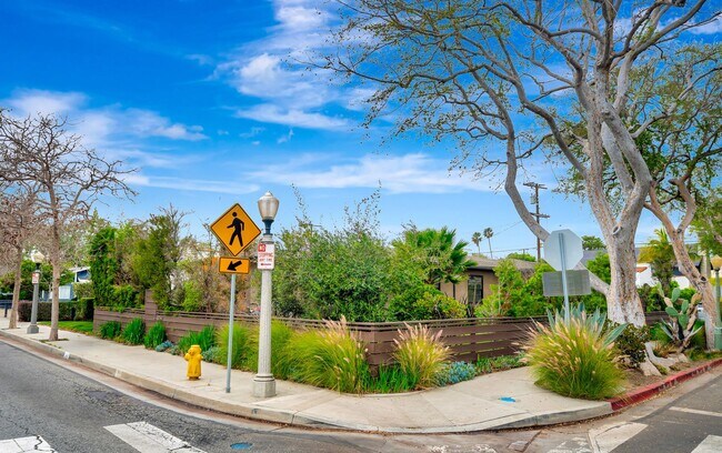 Building Photo - 4034- 4036 Higuera St