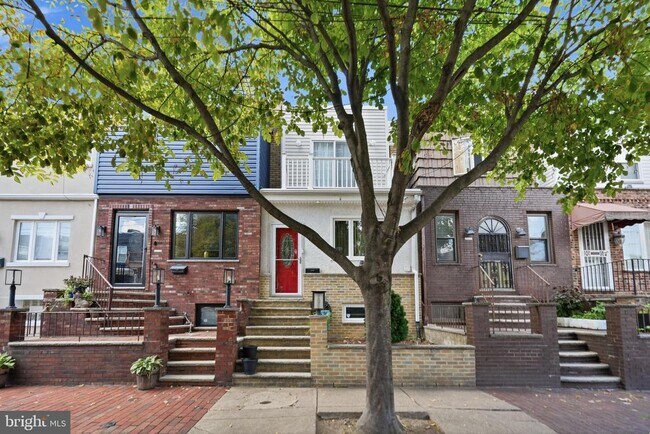 Building Photo - 3006 S Smedley St