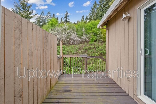 Building Photo - 14186 SE Summerfield Loop