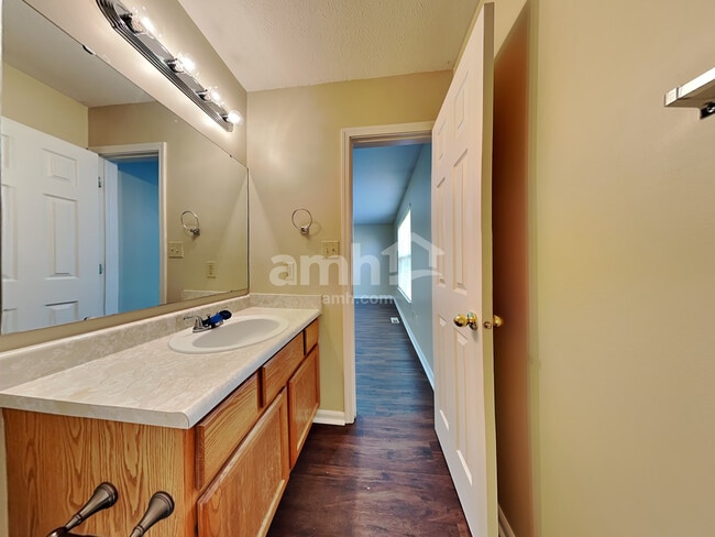 Building Photo - 6880 N Abilene Way