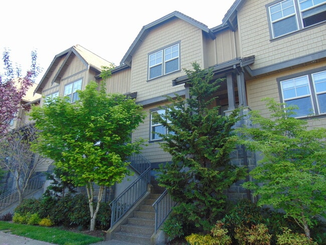 Building Photo - Cedar Mills area - 3+ Townhome nearly 2k sq ft - available now !