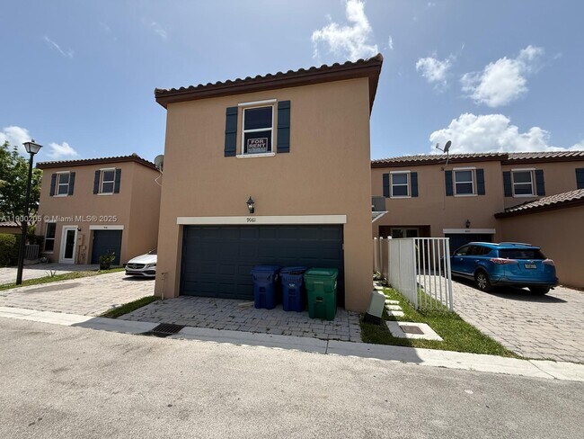 Building Photo - 9061 SW 169th Ct