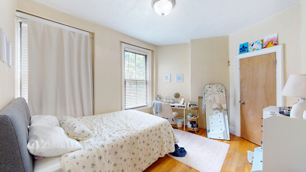 Building Photo - 88 Hammond St