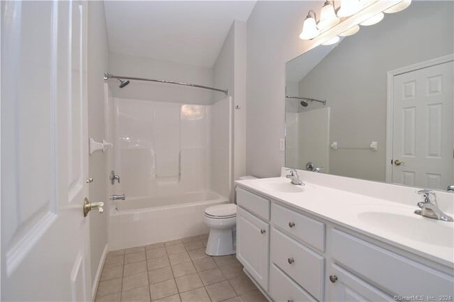 Building Photo - 1302 Briar Woods Ln