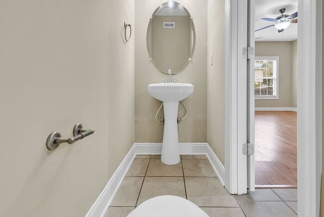 Building Photo - Rents always include high speed internet, cable, water, sewer, trash & pest control without any c...