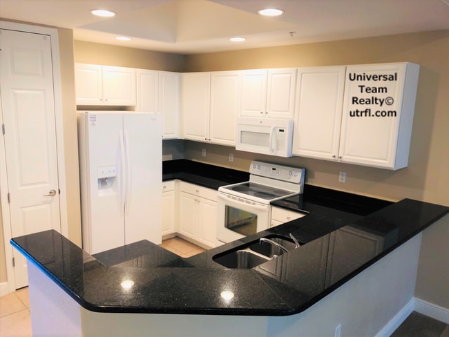 Building Photo - 13661 Julias Way