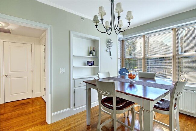 Building Photo - 1180 Narragansett Blvd