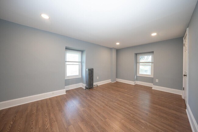 Building Photo - 732 Buck Ln