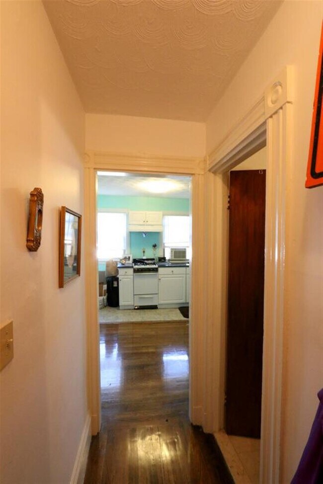 Building Photo - 193 Concord Ave