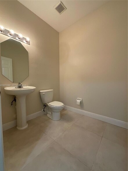 Building Photo - 15285 SW 88th Terrace