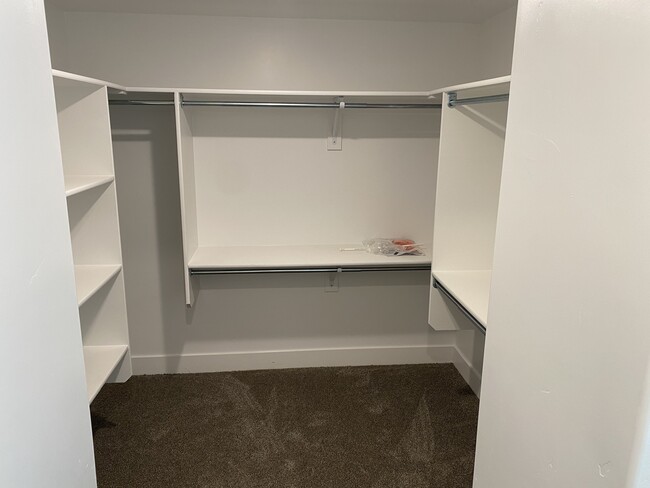 Building Photo - 332 S 160 W