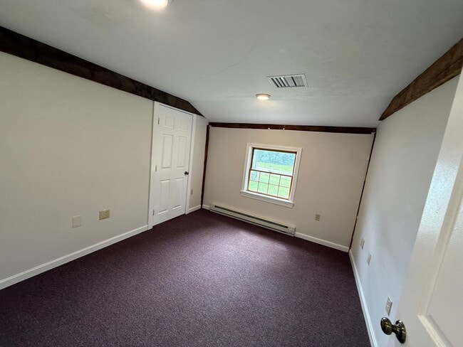 Building Photo - Updated 2BR Apartment | Electric Included | Easy Route 16 Commute