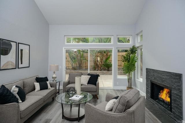 Building Photo - 3762 Via Del Rancho