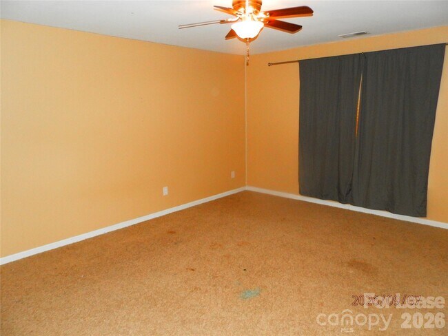 Building Photo - 7910 Kingston Dr