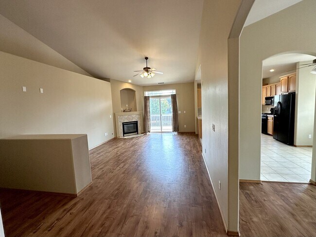 Building Photo - Breathtaking Rambler in Richland
