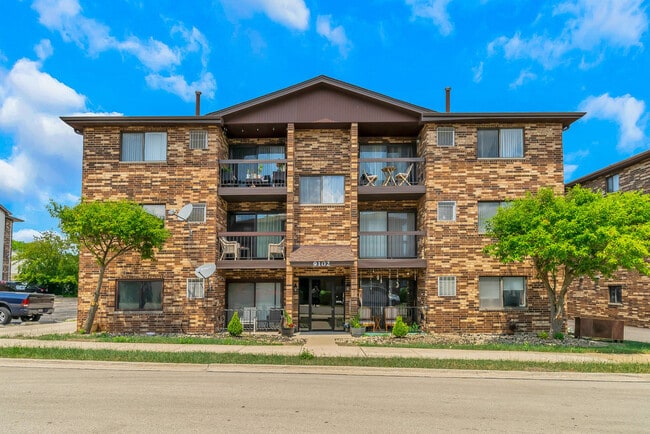Building Photo - 9102 Franklin Ct