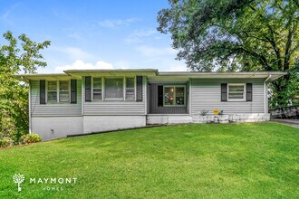 Building Photo - Charming Home on Overlook Dr