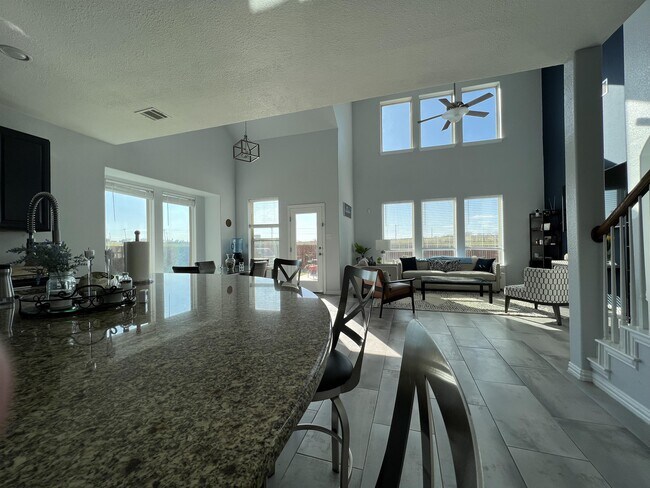 Building Photo - 200 Hot Spring Valley