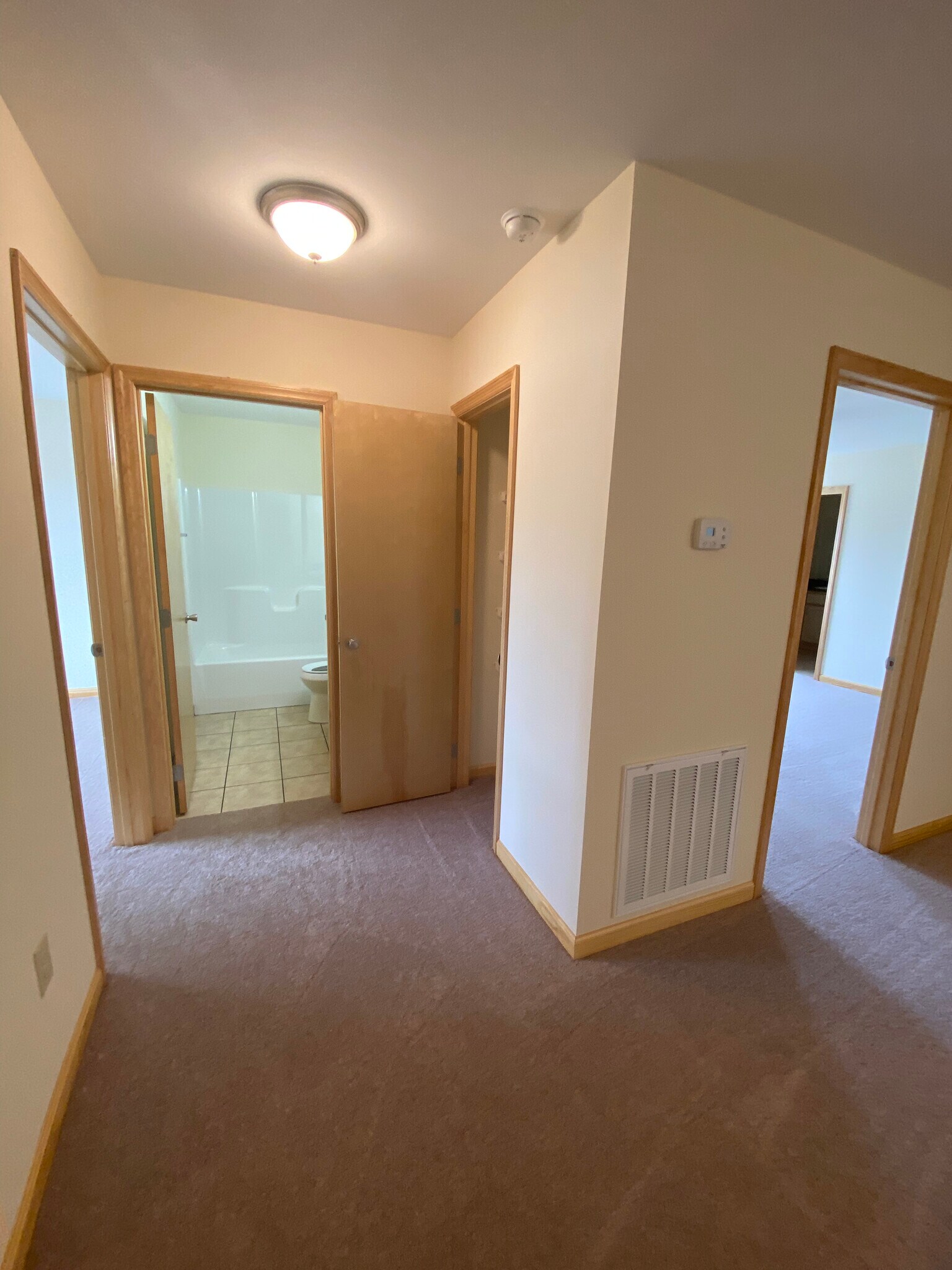 Building Photo - 46 Sunshine Ln