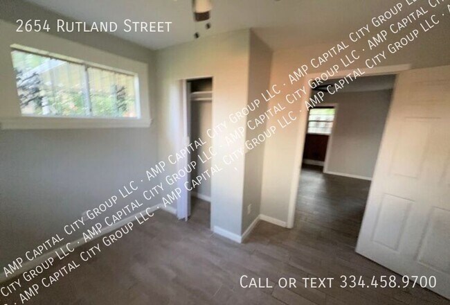 Building Photo - 2654 Rutland St