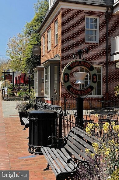 Building Photo - 23443 Dover Rd