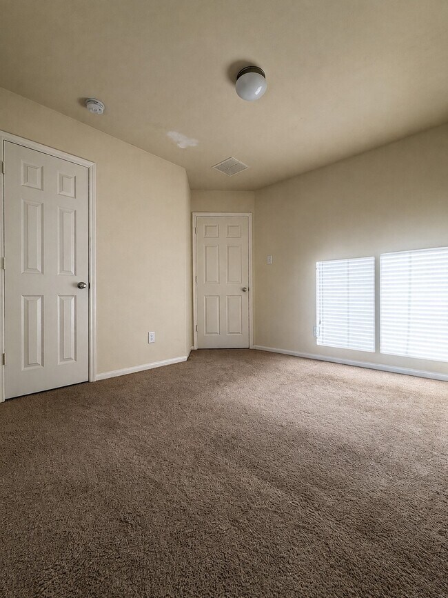 Building Photo - 8327 Lamond Ln